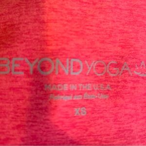 Beyond Yoga Vibrant Pink leggings - only worn a few times
